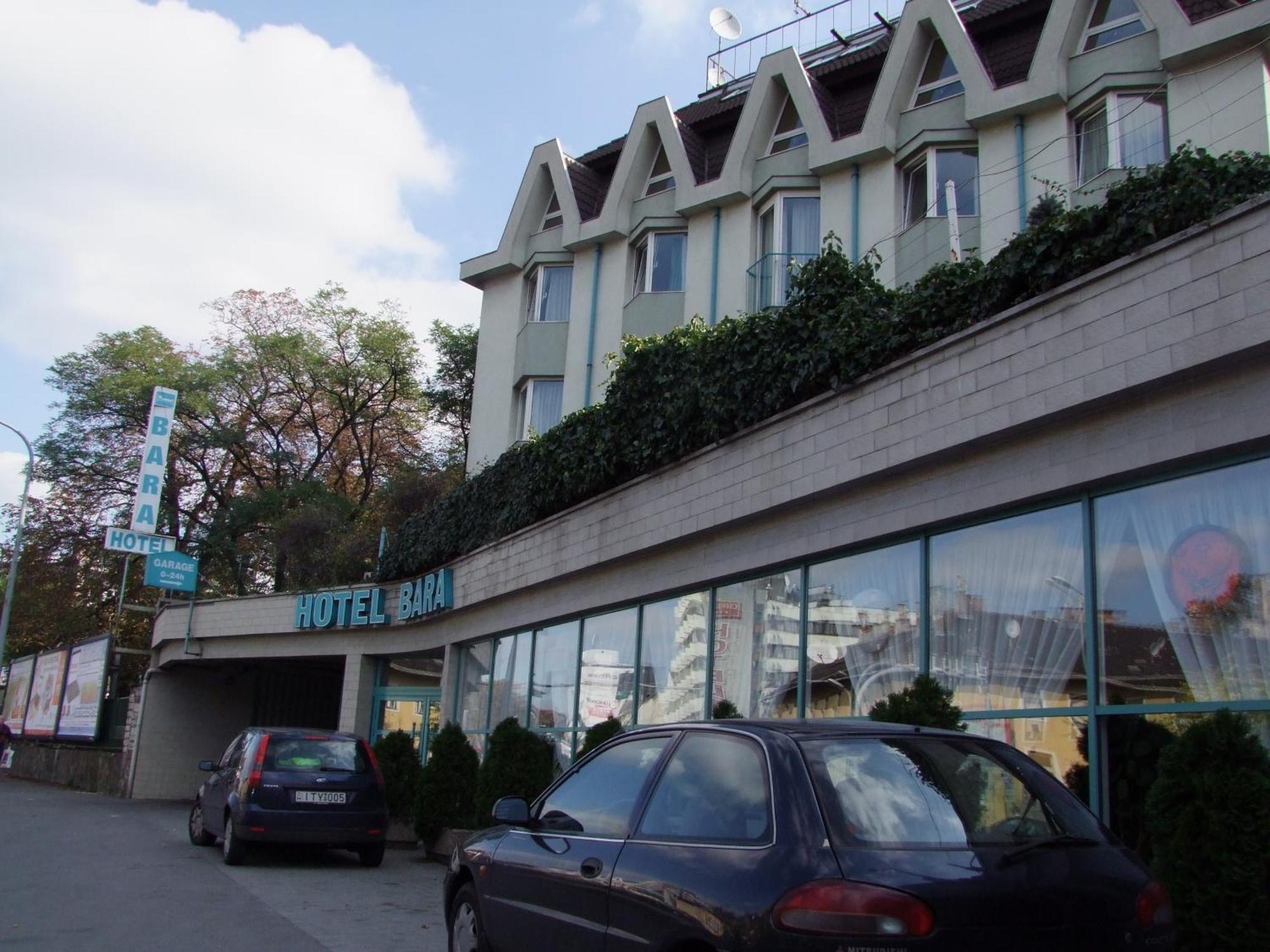Hotel Bara Budapest, Budapest
